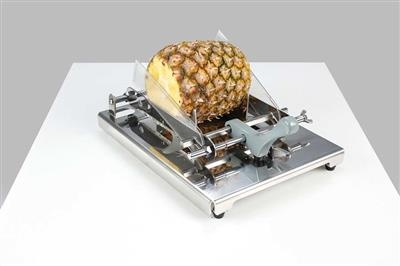 The Perfect Pineapple Cutter