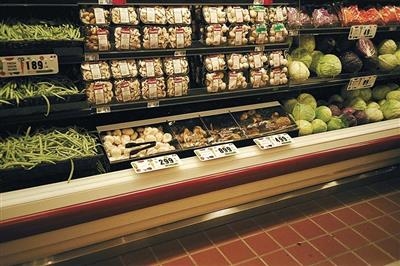 Fresh-Fit® Single- and Multi-Compartment Merchandisers